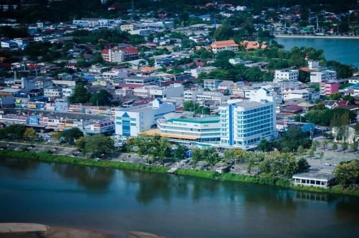 Viang Tak Riverside Hotel Exteriér fotografie